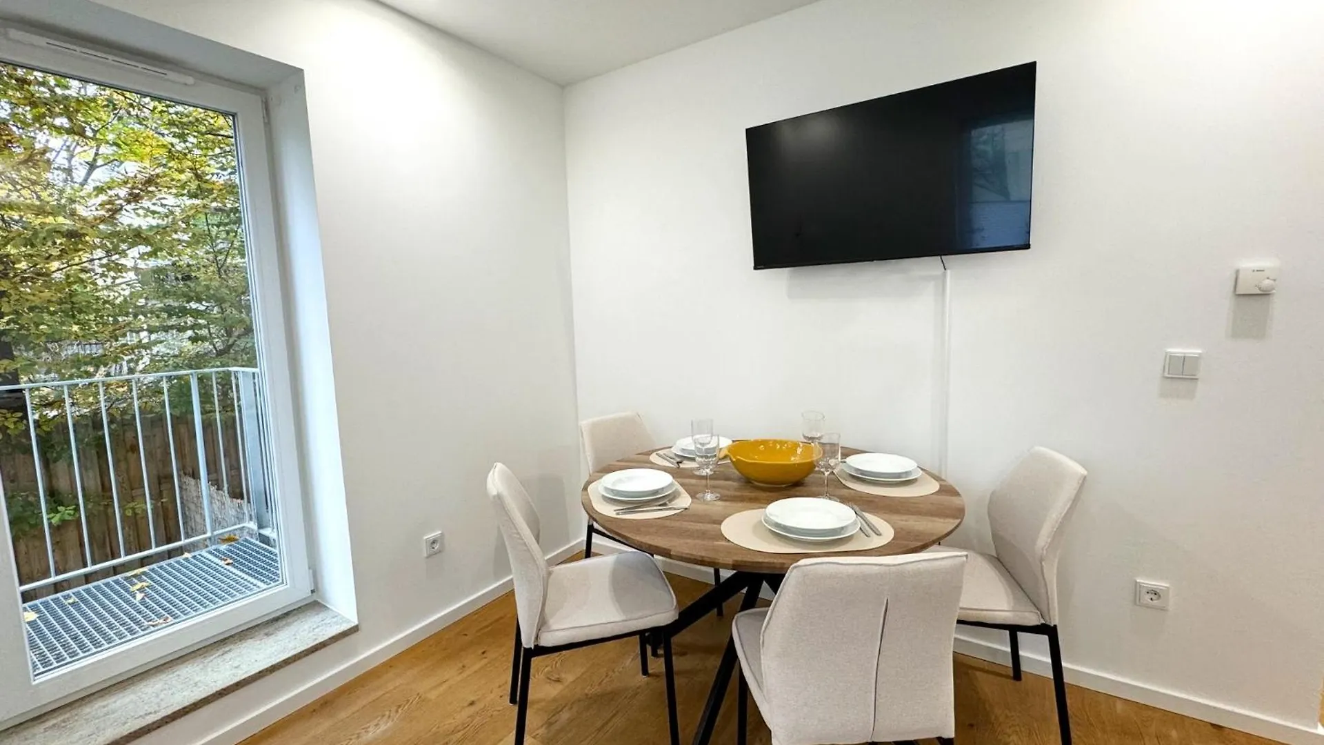 Ma Suite - Urban Apartment City Center - Private Parking 2-4P Augsburg