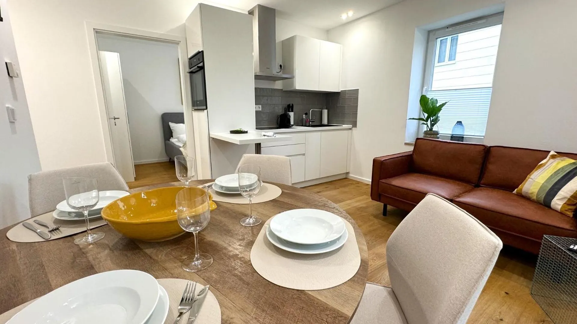 Ma Suite - Urban Apartment City Center - Private Parking 2-4P Augsburg