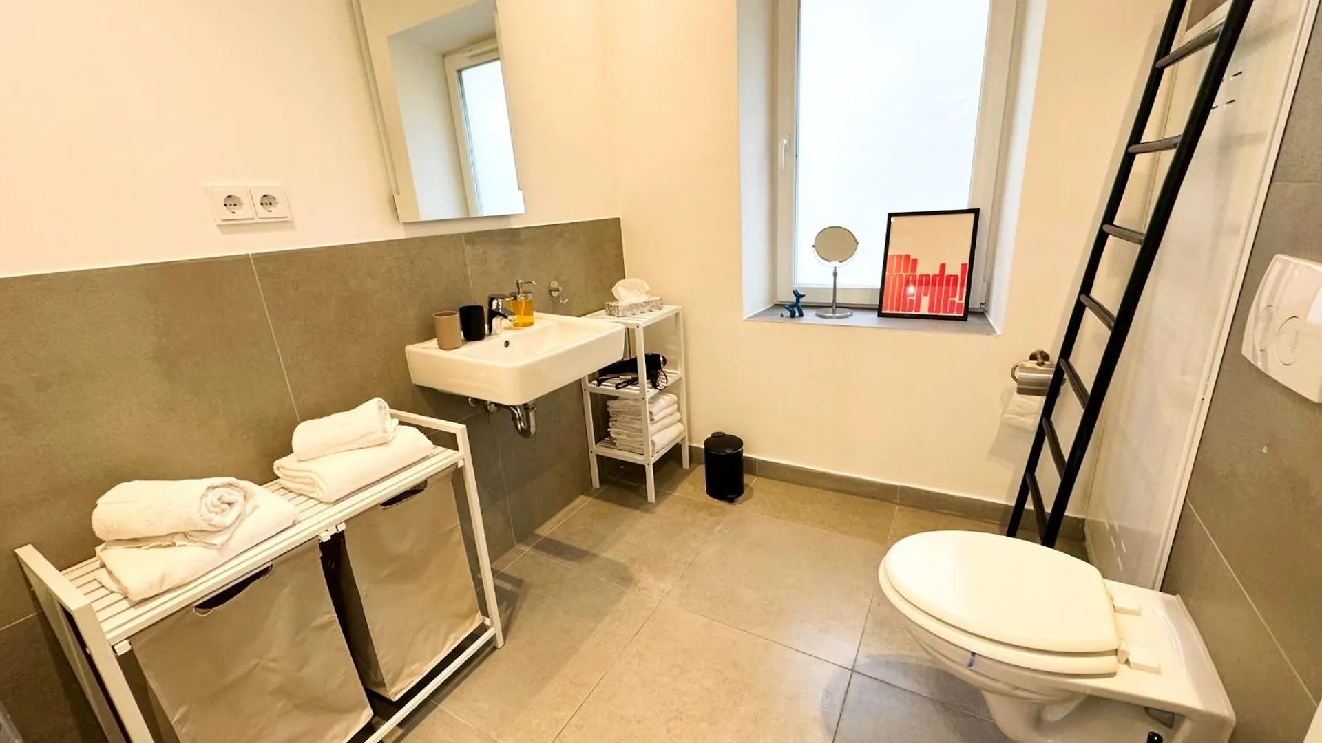Ma Suite - Urban Apartment City Center - Private Parking 2-4P Augsburg