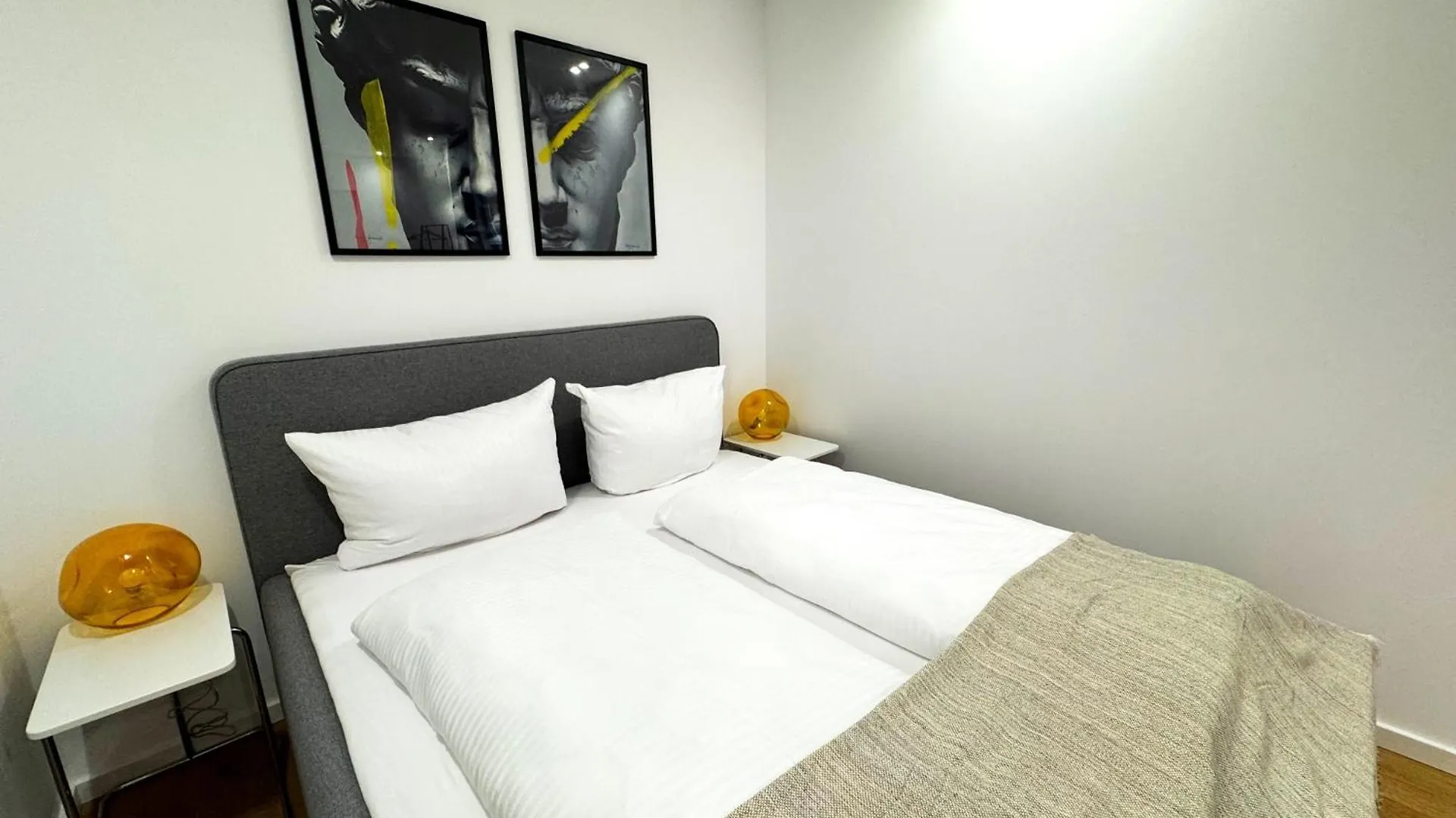 Ma Suite - Urban Apartment City Center - Private Parking 2-4P Augsburg Germany